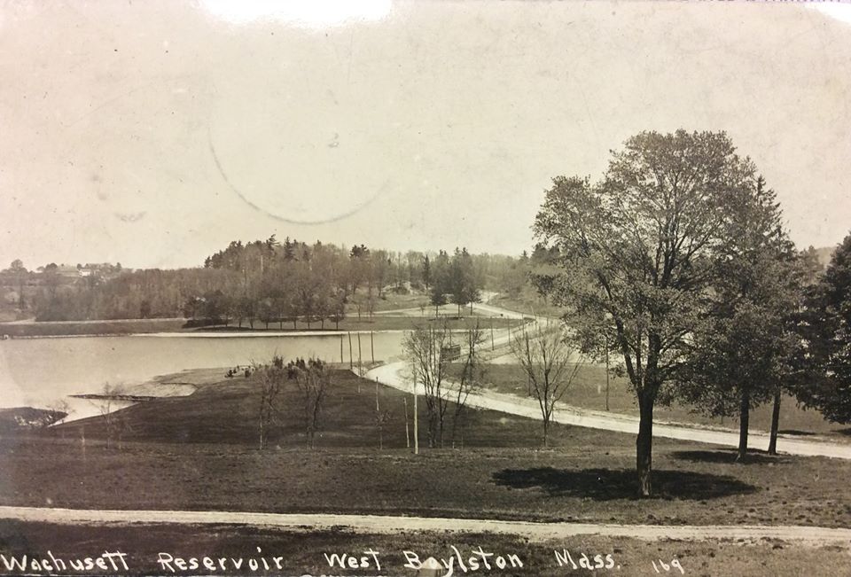 Image of a postcard of the finished reservoir